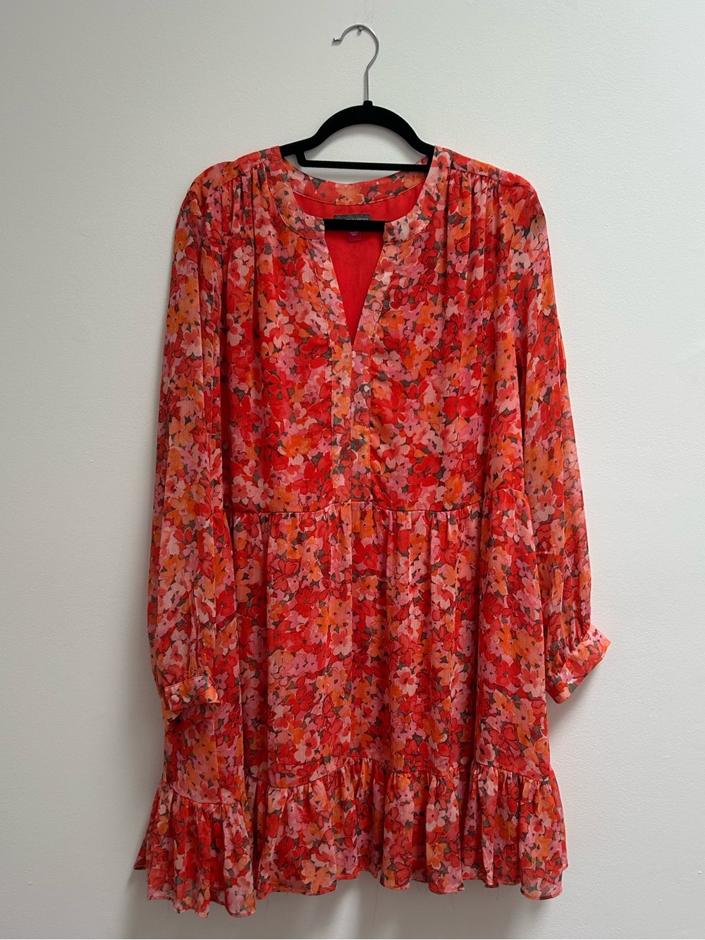 Vince Camuto Women’s Red Floral V-Neck Long Sleeve Tunic Dress